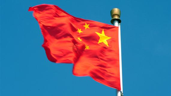 品酒第二步：摇晃酒杯的奥秘