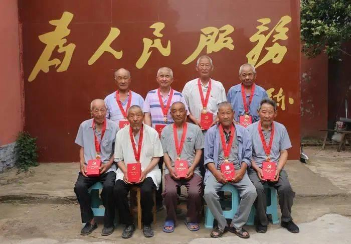 王哲林和队友做公益,莫兰德摩拜张镇麟,赵继伟到原帅家做客